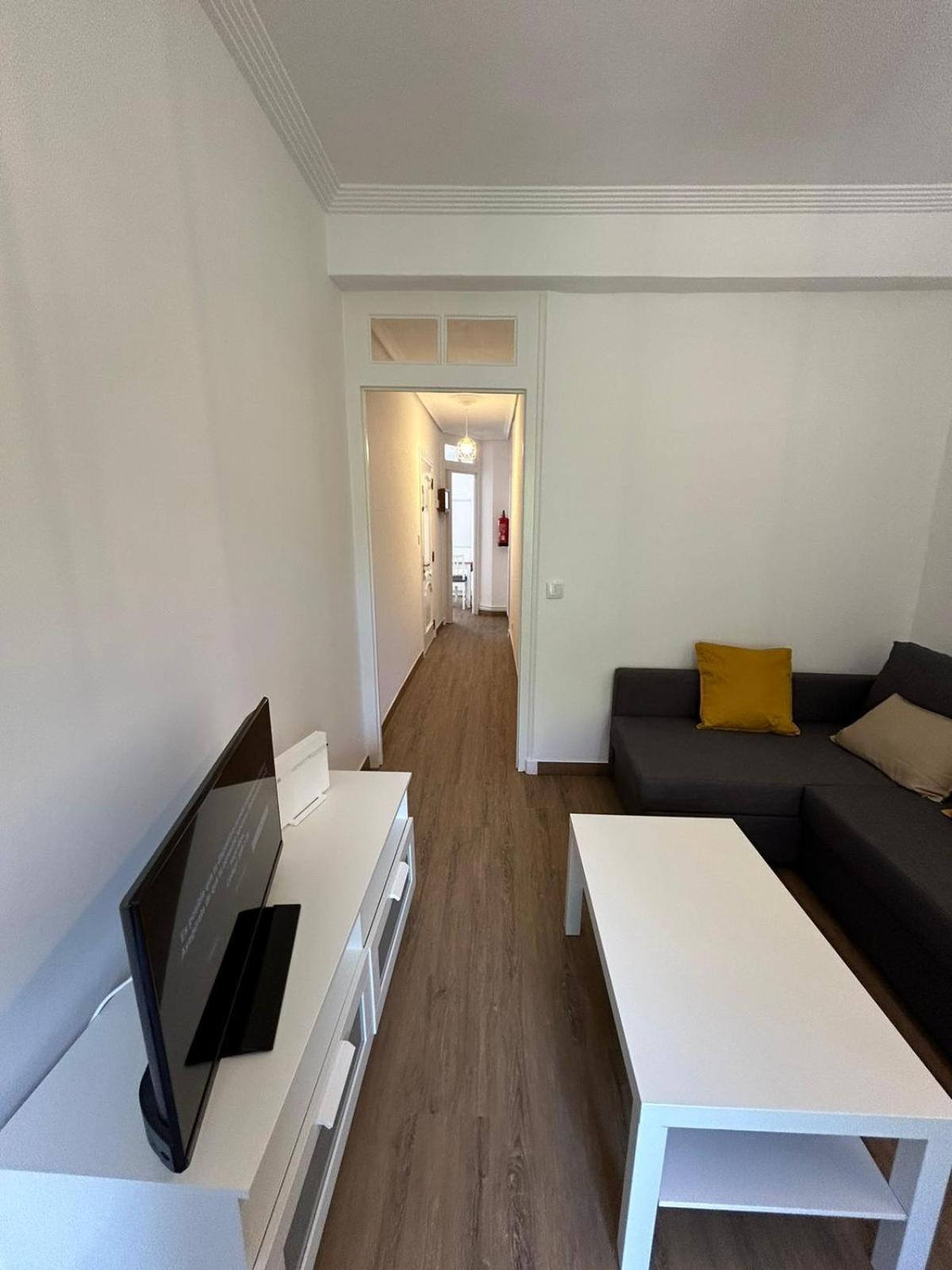 La Aldea 3 , Centro De Комилас Екстериор снимка