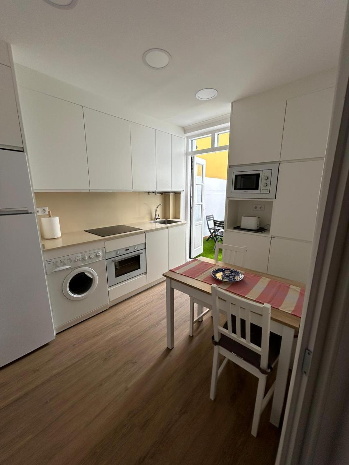 La Aldea 3 , Centro De Комилас Екстериор снимка